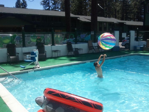 Big Pines Mountain House image 61